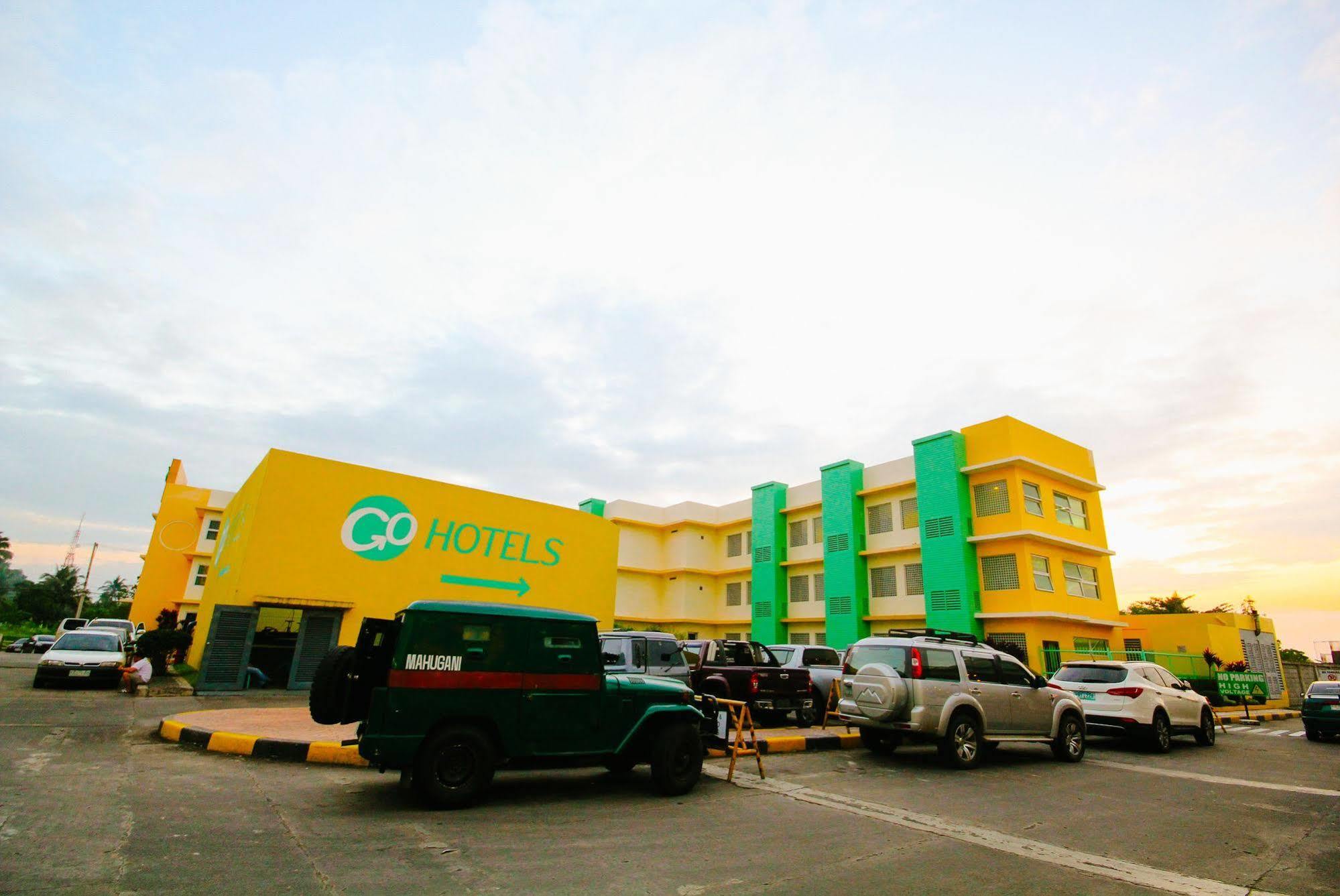 Go Hotels Bacolod Exterior photo